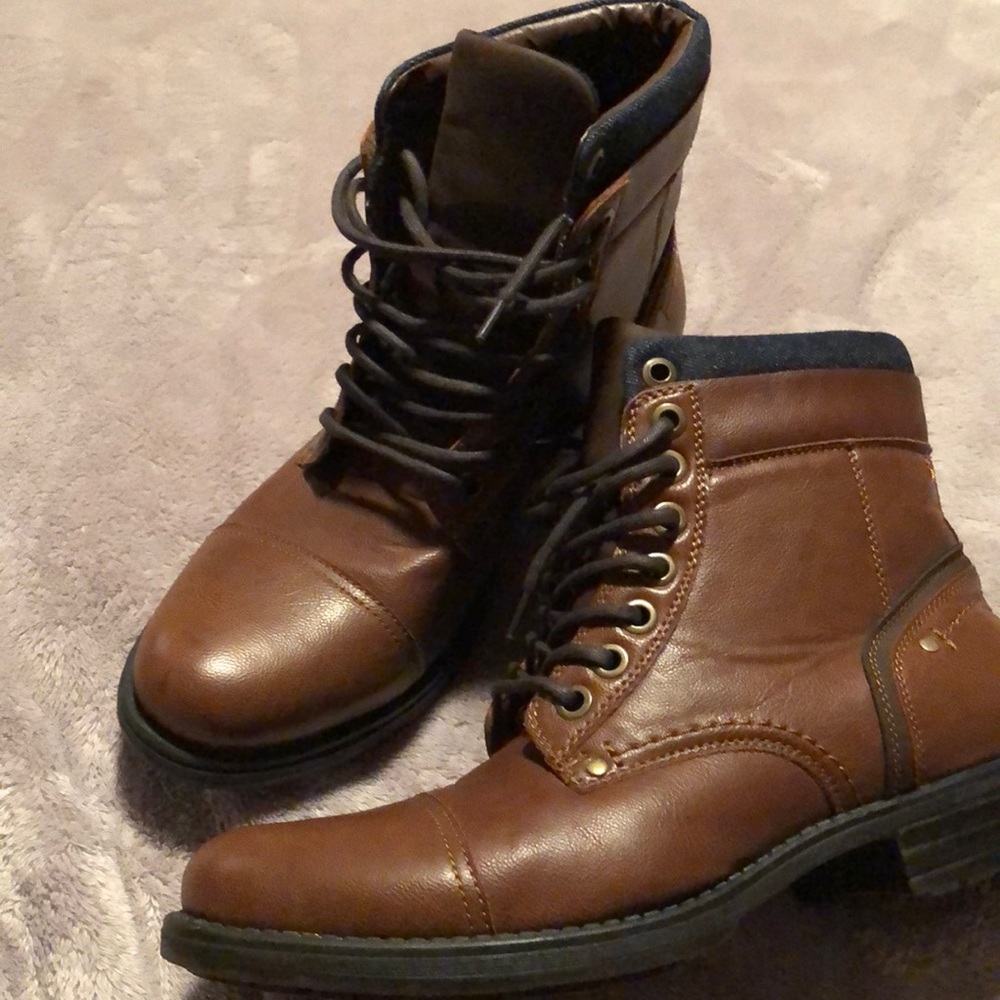 Brown men’s boots